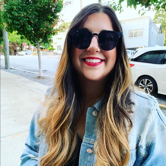 Meet your Posher, Rebekah - Picture 1 of 1